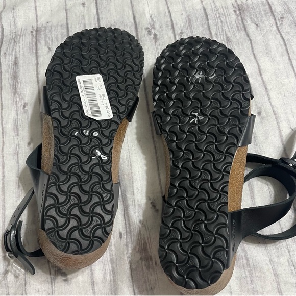 PAPILLIO BY BIRKENSTOCK LOLA SANDAL - Picture 11 of 16